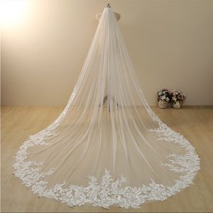 Ivory Flowery wedding veil- Lace trim- 54’ waltz length